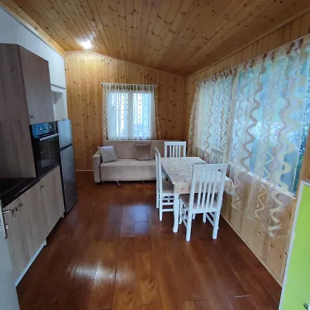 Konukevi Beach Rooms *